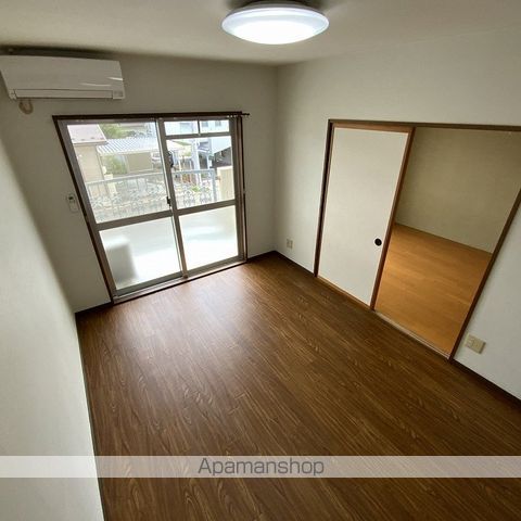 マンションキーウエストIの内装写真