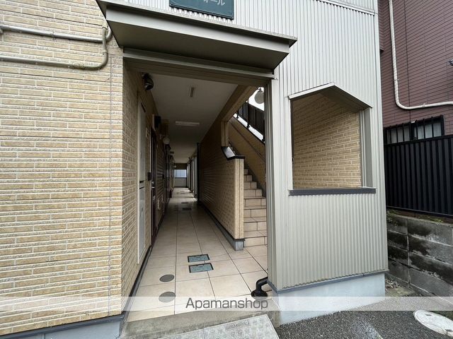 コンフォールの玄関写真