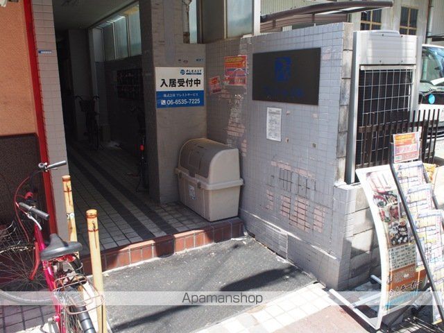 JP小阪の玄関写真