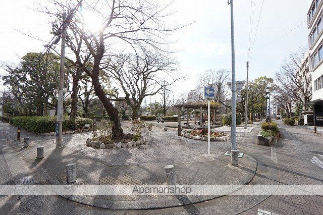 百小屋ビルの周辺写真