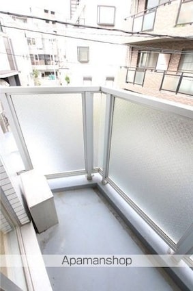 Ｍｏｎ－Ｒｅｐｏｓ　モンルポ[1R/38.41m2]のバルコニー