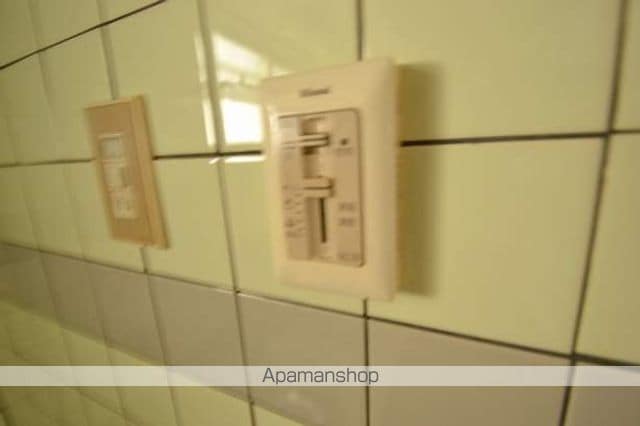 和秀舟入本町ビルの内装写真