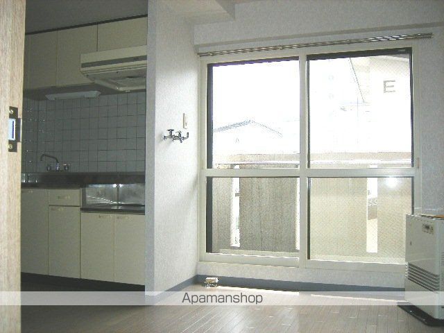 リッチヒルズ弐番館の内装写真
