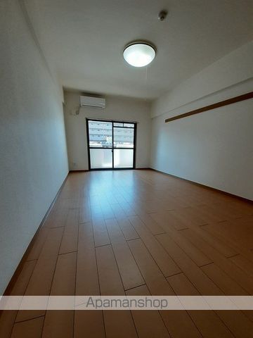 MAISON OHMICHIの内装写真