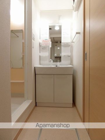 シェルオーロラ IIの内装写真