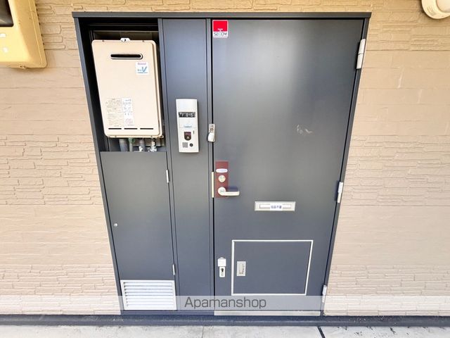 エイペックス彦根芹橋の玄関写真