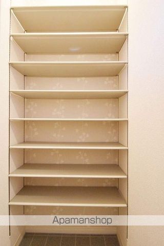 ボンヌ ジュルネの内装写真