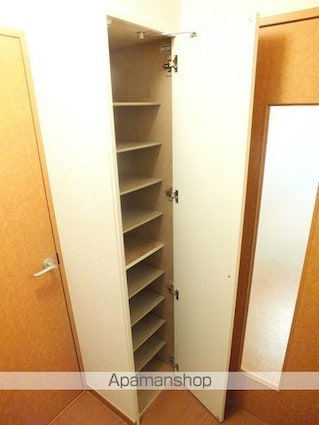 レオパレスアルペンローゼ[1K/31.05m2]の玄関