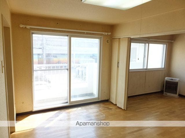 メゾンドゥジュリアンの内装写真