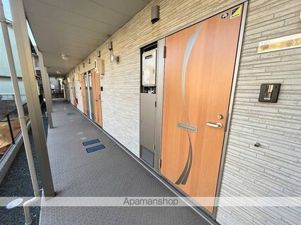 クレイノ西深津[1K/22.28m2]の玄関