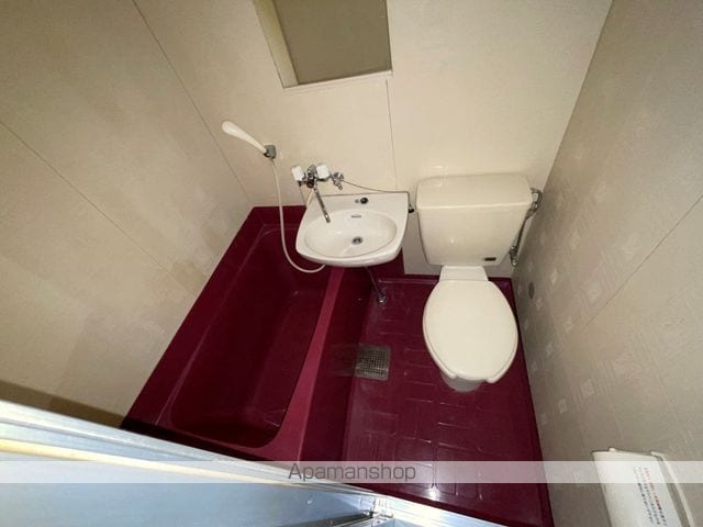 ロイヤル柏原の内装写真