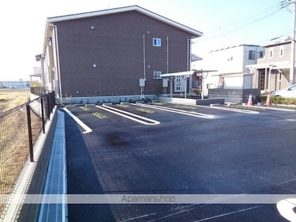 ノースコート[2LDK/58.63m2]の駐車場