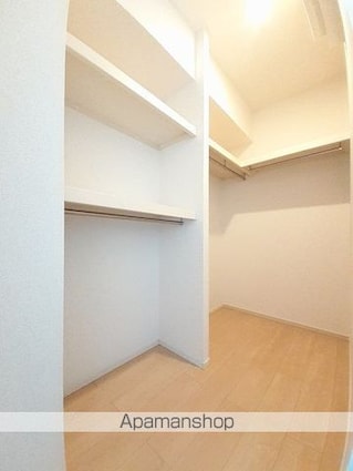 コンフォーティア[2LDK/56.78m2]の収納