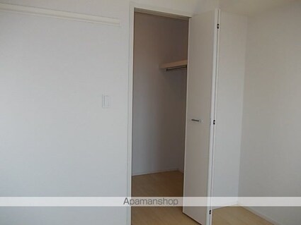 イセソラージュＢ[1LDK/54.16m2]の収納