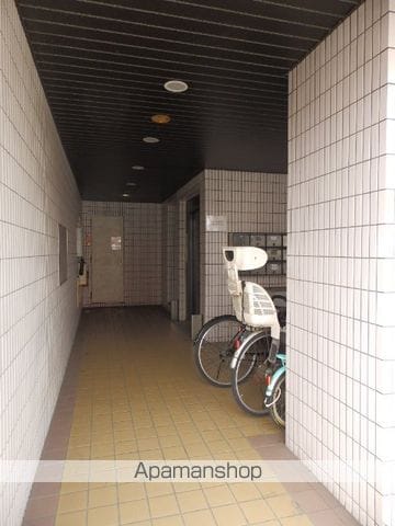 フィエスタ行徳の玄関写真