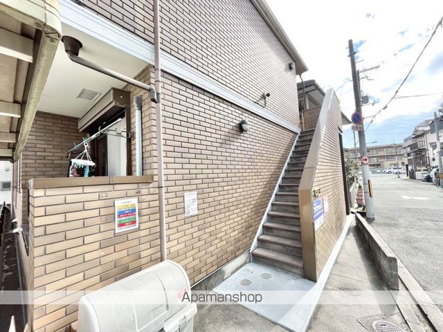 ココモハイツの玄関写真