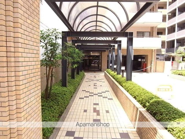 ネオハイツ薬院の玄関写真