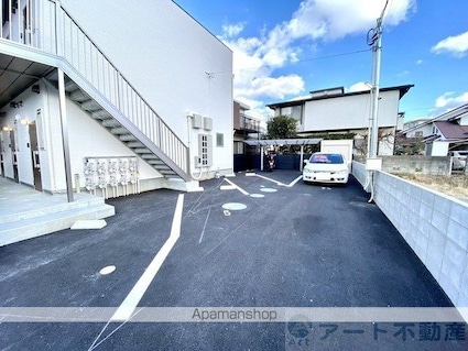 ゲレンデヴァーゲン森松[1DK/23.6m2]の駐車場1