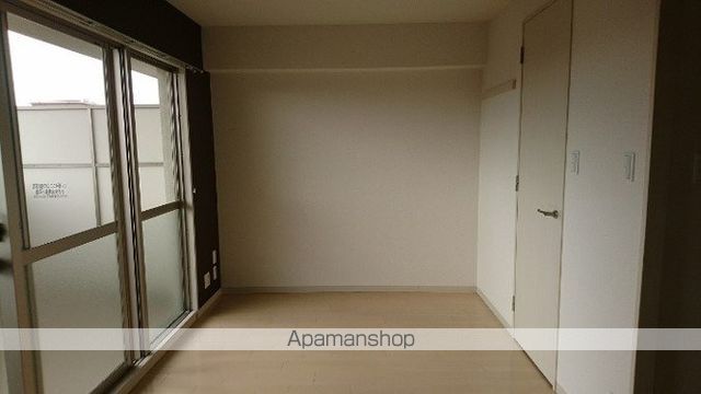 ヴィータ・ラフィナータの内装写真