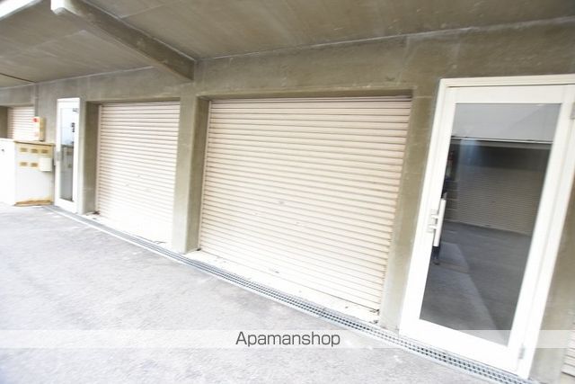 ラフォリア屯田の玄関写真