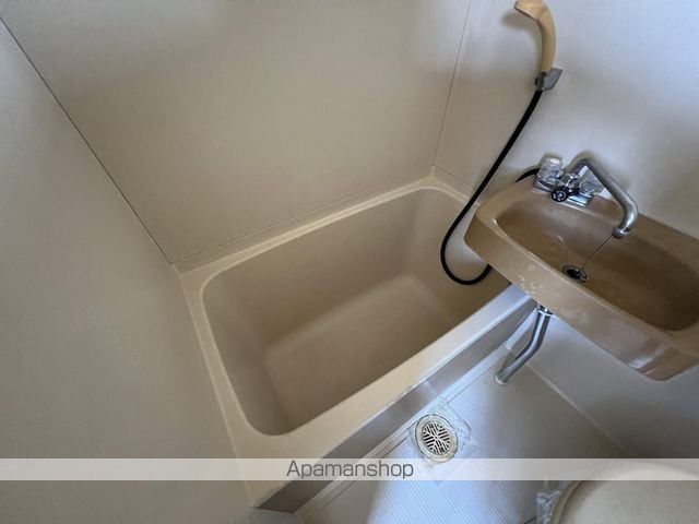 ユーハイム巽中の内装写真