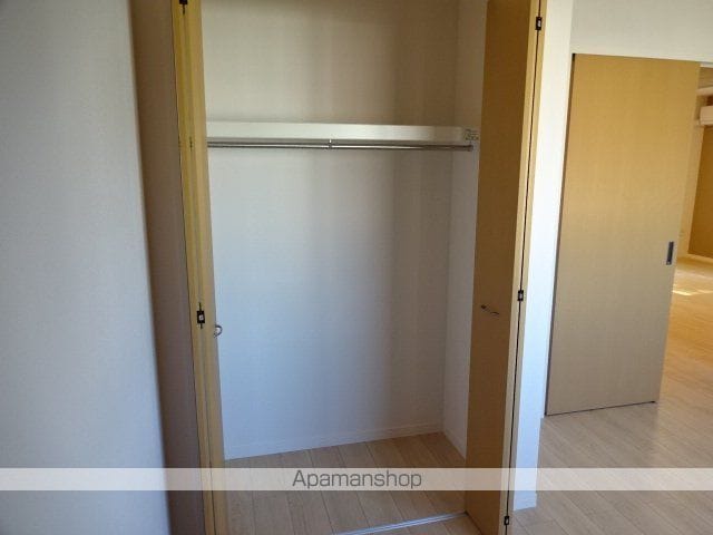 フォレスト成城[2LDK/62.01m2]の収納