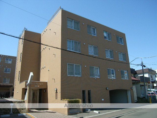 ノースパレス福住参番館の外観写真