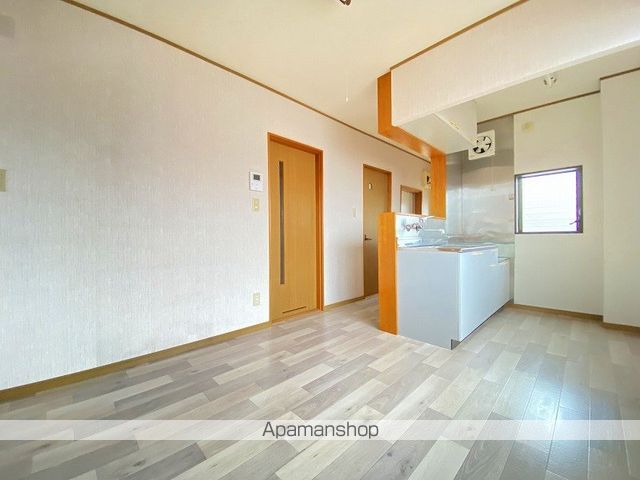 FOUR SEASONSの内装写真
