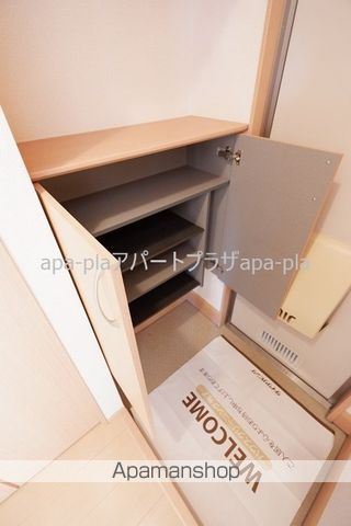 コージーヒルズ Bの内装写真