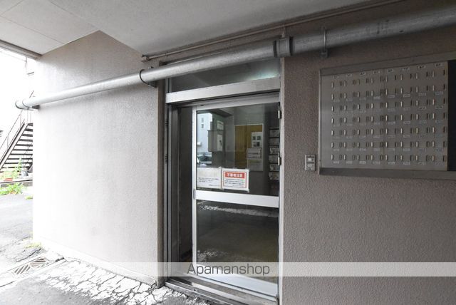 アーバン北2条ビルの玄関写真