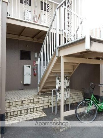 リベルテひらたB棟の玄関写真