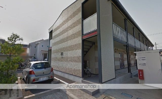 レオパレスキャニオンの玄関写真