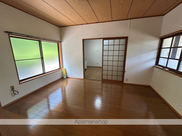 西浦アパートIの内装写真