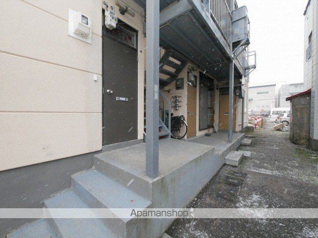 川村ハウスBの玄関写真