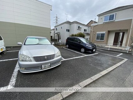 レオパレス未来[1K/19.87m2]の駐車場