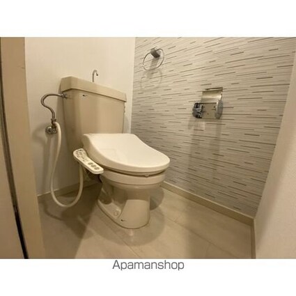 シーズンコート上小田井南[2LDK/60m2]のトイレ