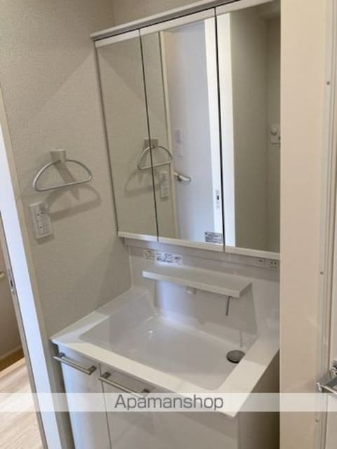 ｄｗｅｌｌ上北沢　Ａ棟[2LDK/61.25m2]の洗面所