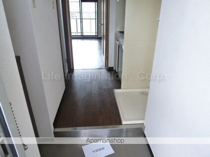 野路一番館[1K/22.4m2]の玄関