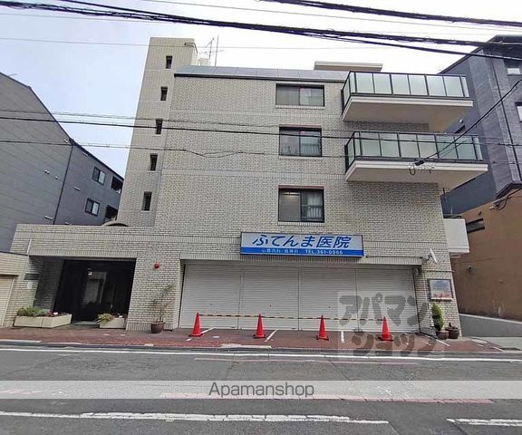 ロイヤル室町の外観写真