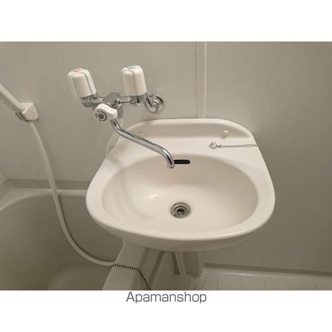 アムール 鵜野森の内装写真