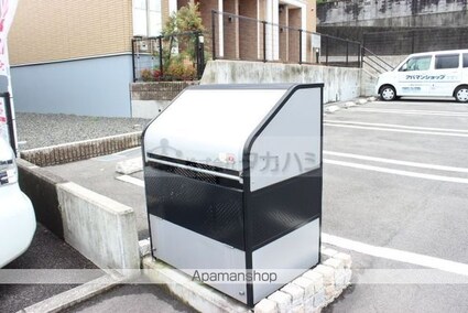 メゾン　アグリーアブル[1LDK/42.8m2]の共用部1