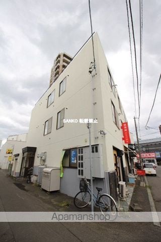 NYパレスの外観写真