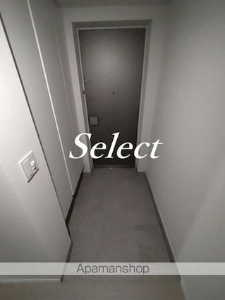 クラリティア横濱反町[3LDK/67.04m2]の玄関