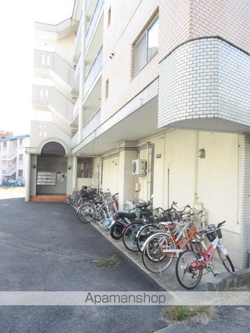 アーバンきたじまの玄関写真