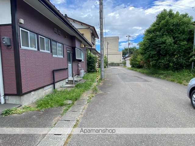 鶴岡市 2階建 築26年の周辺写真