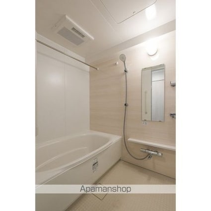 コンフォリア・リヴ豊洲キャナル[3LDK/62.24m2]のバス