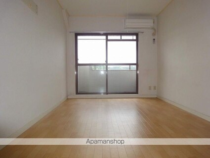 ジョイフル若草[1K/26.4m2]のリビング・居間