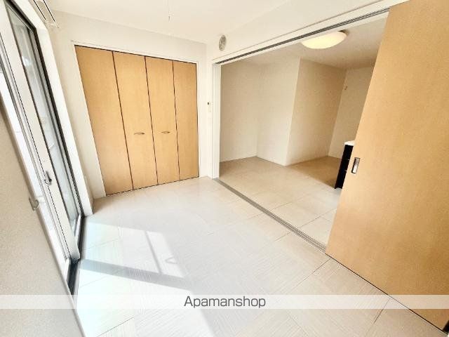 メイプル高洲の内装写真