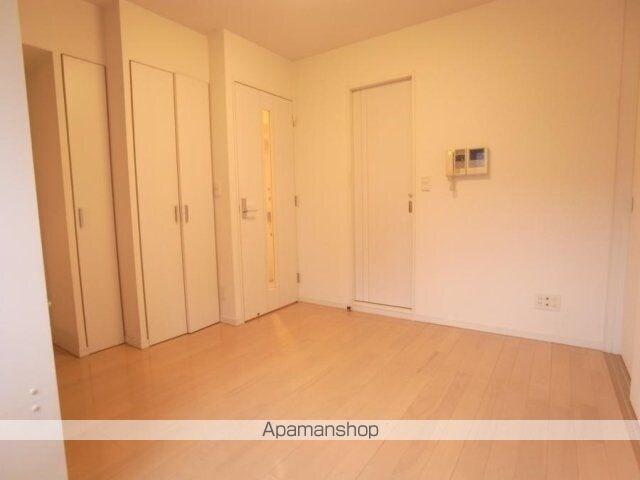 エスコートノヴェル用賀[1DK/30.32m2]のリビング・居間1