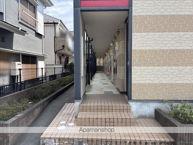 レオパレスバロンIの玄関写真